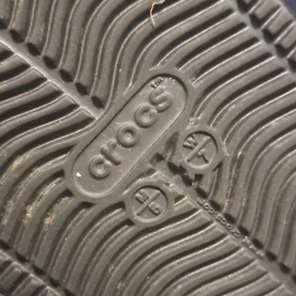 Sold Star wars crocs size 5 male or 7 women - Picture 5 of 5